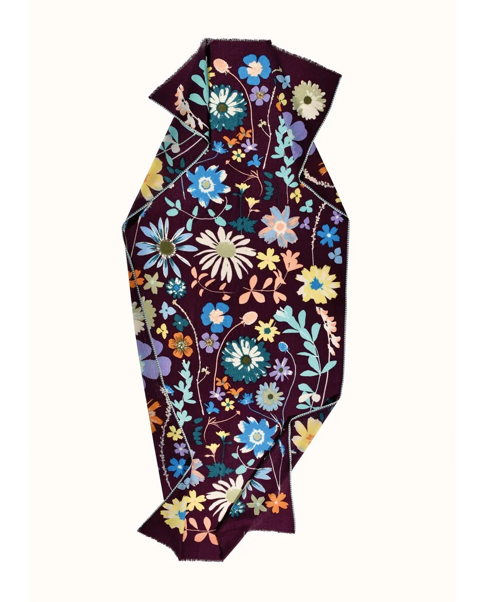 Шерстяной шарф с цветочным принтом Épice, фиолетовый
Шерстяной шарф с цветочным принтом Épice, фиолетовый