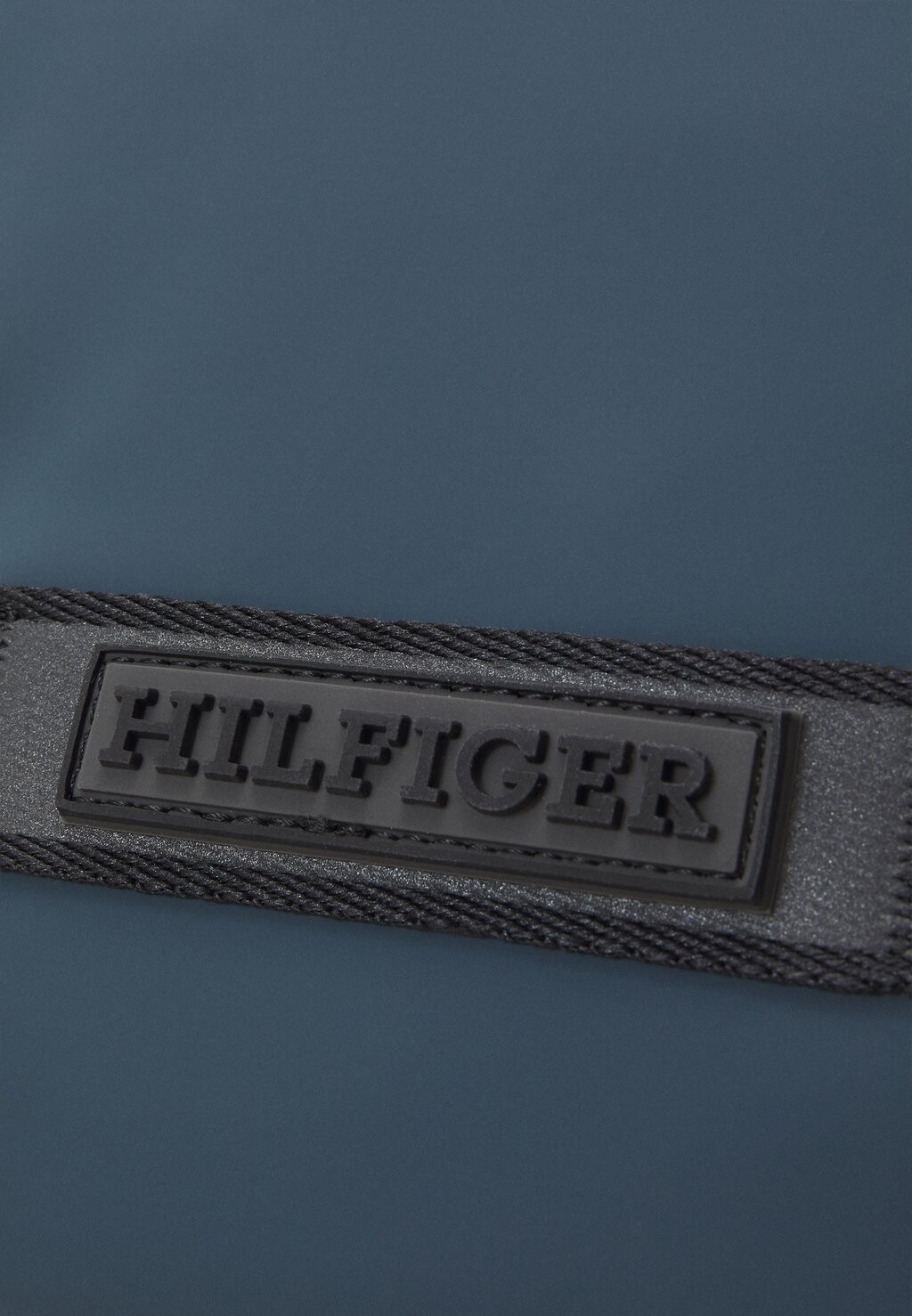 Сумка через плечо MONOTYPE MINI REPORTER UNISEX Tommy Hilfiger, синий
Сумка через плечо MONOTYPE MINI REPORTER UNISEX Tommy Hilfiger, синий