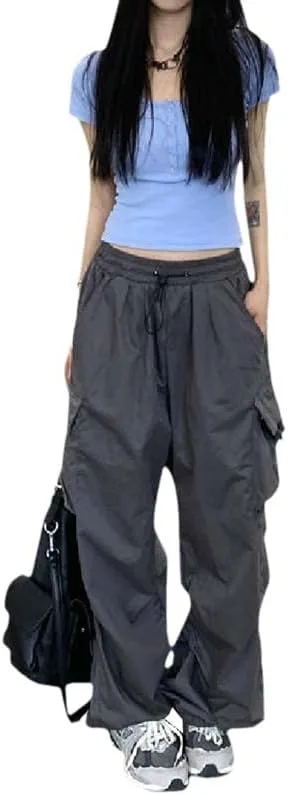 Женские карго штаны high waist в сером цвете
Женские карго штаны high waist в сером цвете