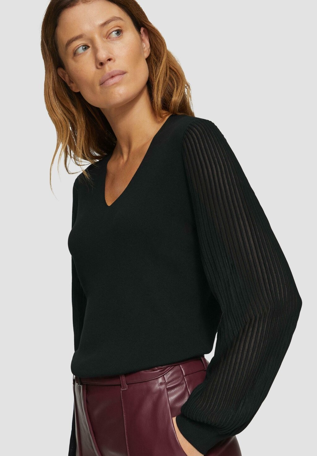 Джемпер MIT SEMITRANSPARENTEN ÄRMELN s.Oliver BLACK LABEL, черный
Джемпер MIT SEMITRANSPARENTEN ÄRMELN s.Oliver BLACK LABEL, черный