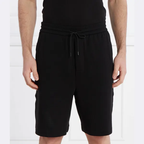 Шорты стандартного кроя Emporio Armani, черный
Шорты стандартного кроя Emporio Armani, черный