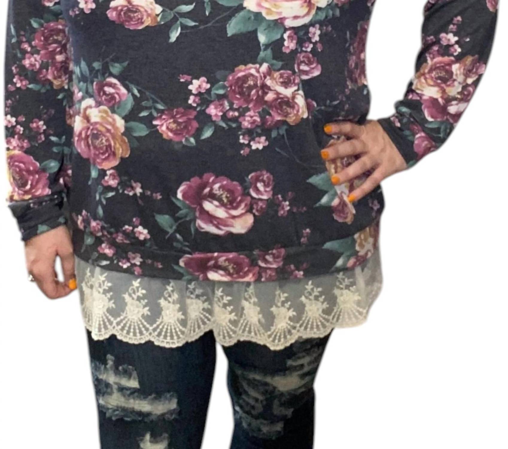 Футболка с цветочным кружевом и подолом цвета древесного угля honeyme, цвет charcoal
Футболка с цветочным кружевом и подолом цвета древесного угля honeyme, цвет charcoal