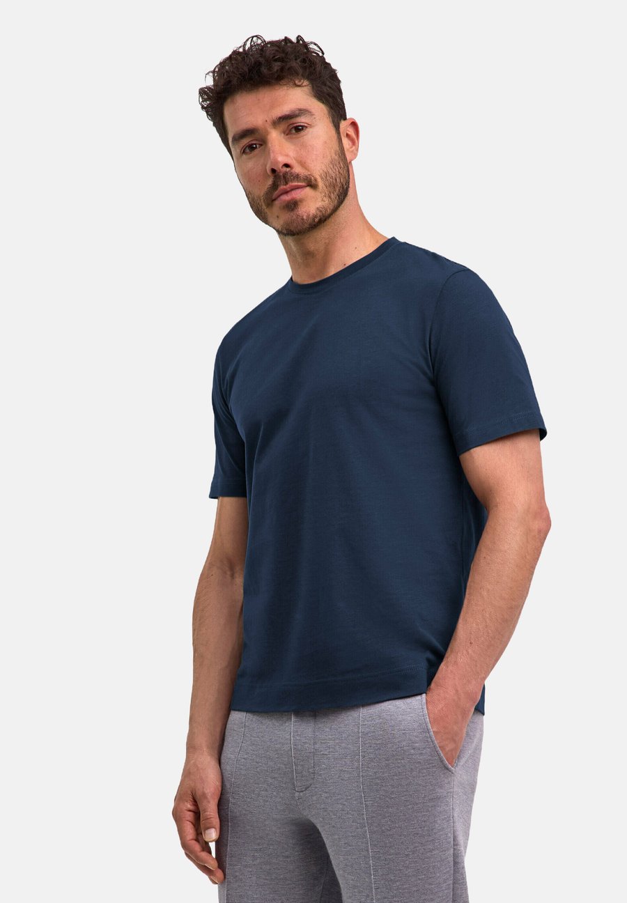Футболка FALKE Basic T-shirt, Space Blue/Blue, Синий, Футболка FALKE Basic T-shirt, Space Blue/Blue
Футболка FALKE Basic T-shirt, Space Blue/Blue, Синий, Футболка FALKE Basic T-shirt, Space Blue/Blue