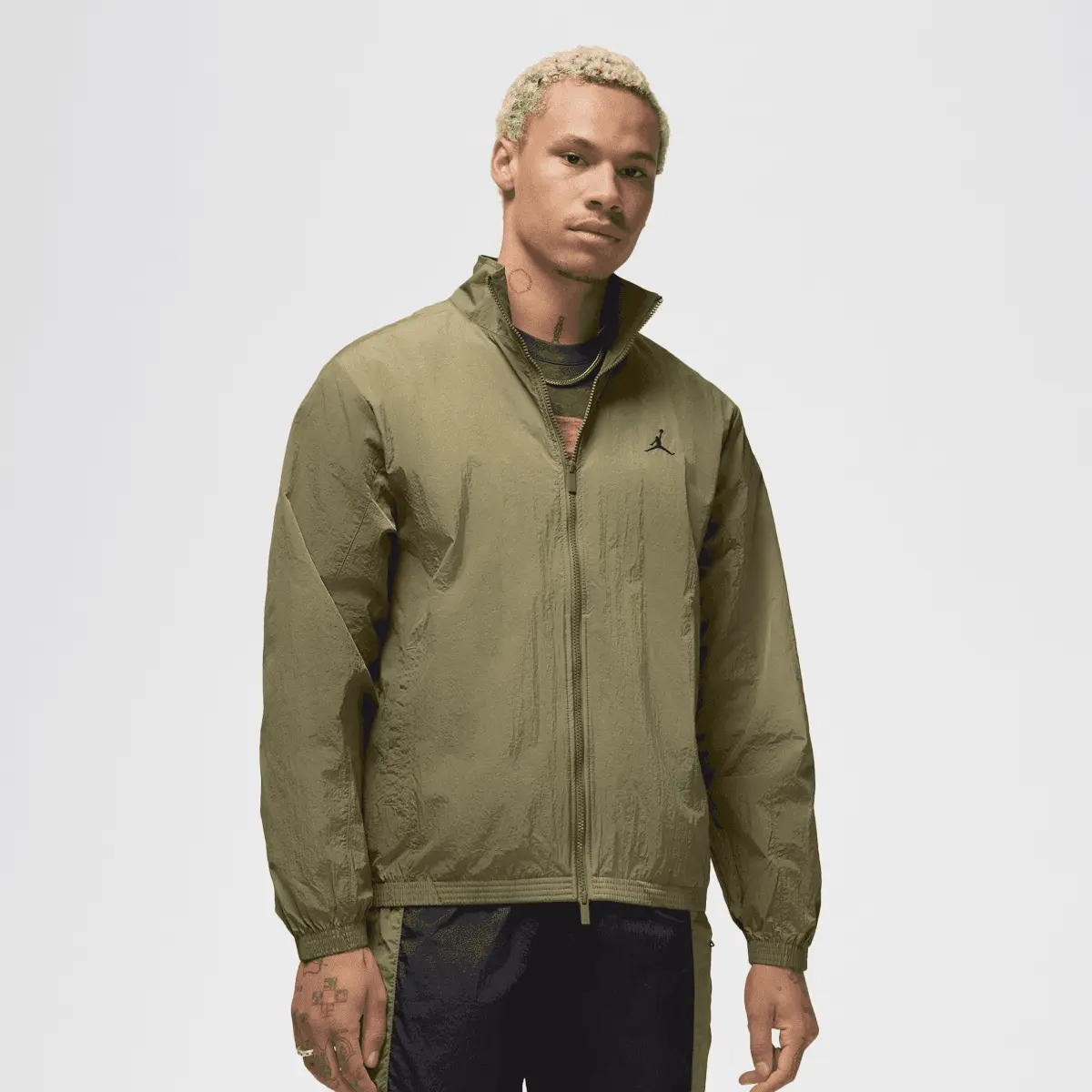 Куртка Jordan Essentials Jacket, зеленый
Куртка Jordan Essentials Jacket, зеленый