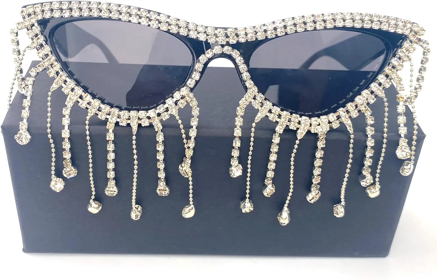 Солнцезащитные очки с блестящими кисточками и стразами для женщин, очки «кошачий глаз», бриллиантовые украшения, вечерние солнцезащитные очки для дам mincl, Black
Солнцезащитные очки с блестящими кисточками и стразами для женщин, очки «кошачий глаз», бриллиантовые украшения, вечерние солнцезащитные очки для дам mincl, Black