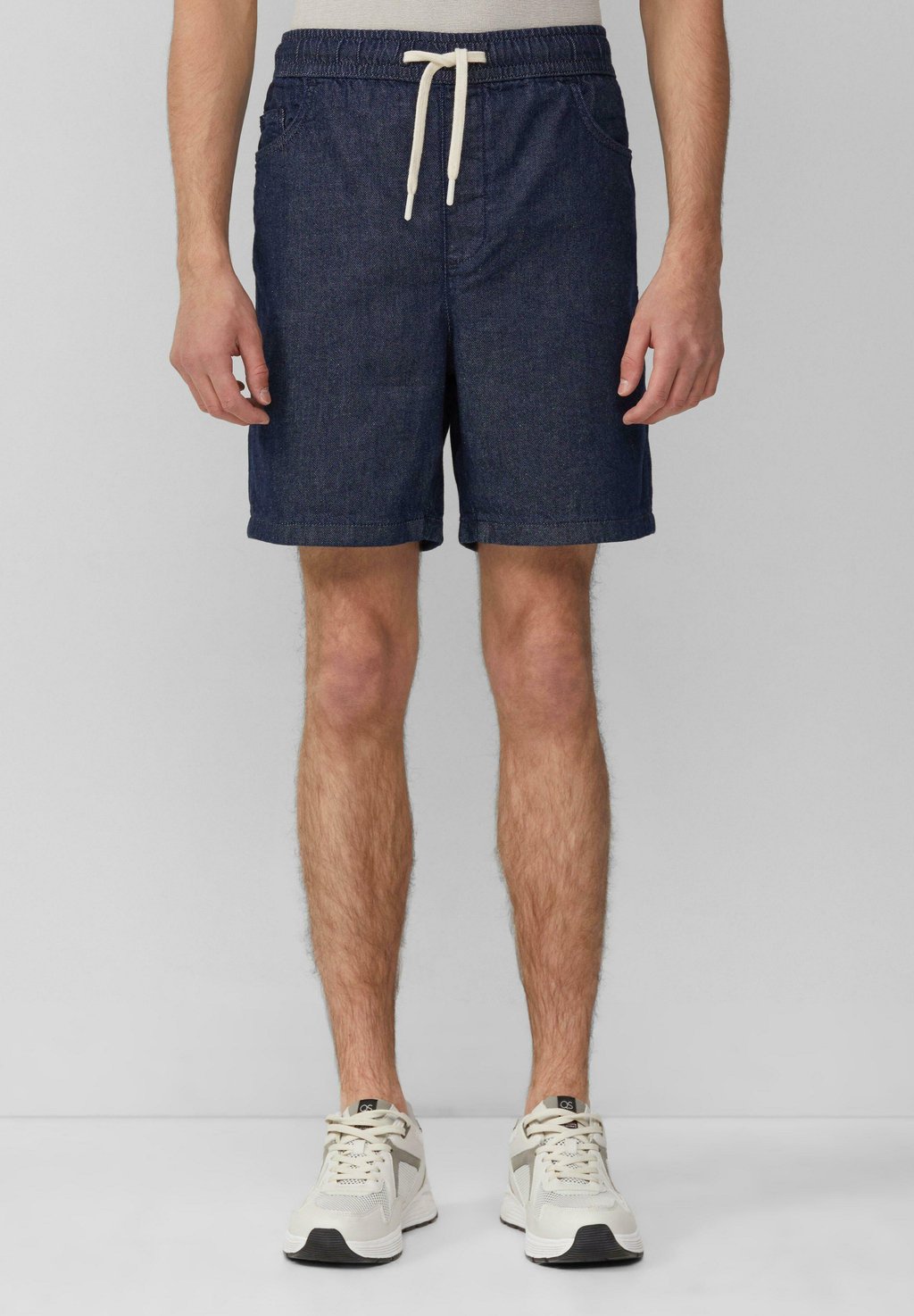 Джинсовые шорты BERMUDA QS, темно-синий
Джинсовые шорты BERMUDA QS, темно-синий