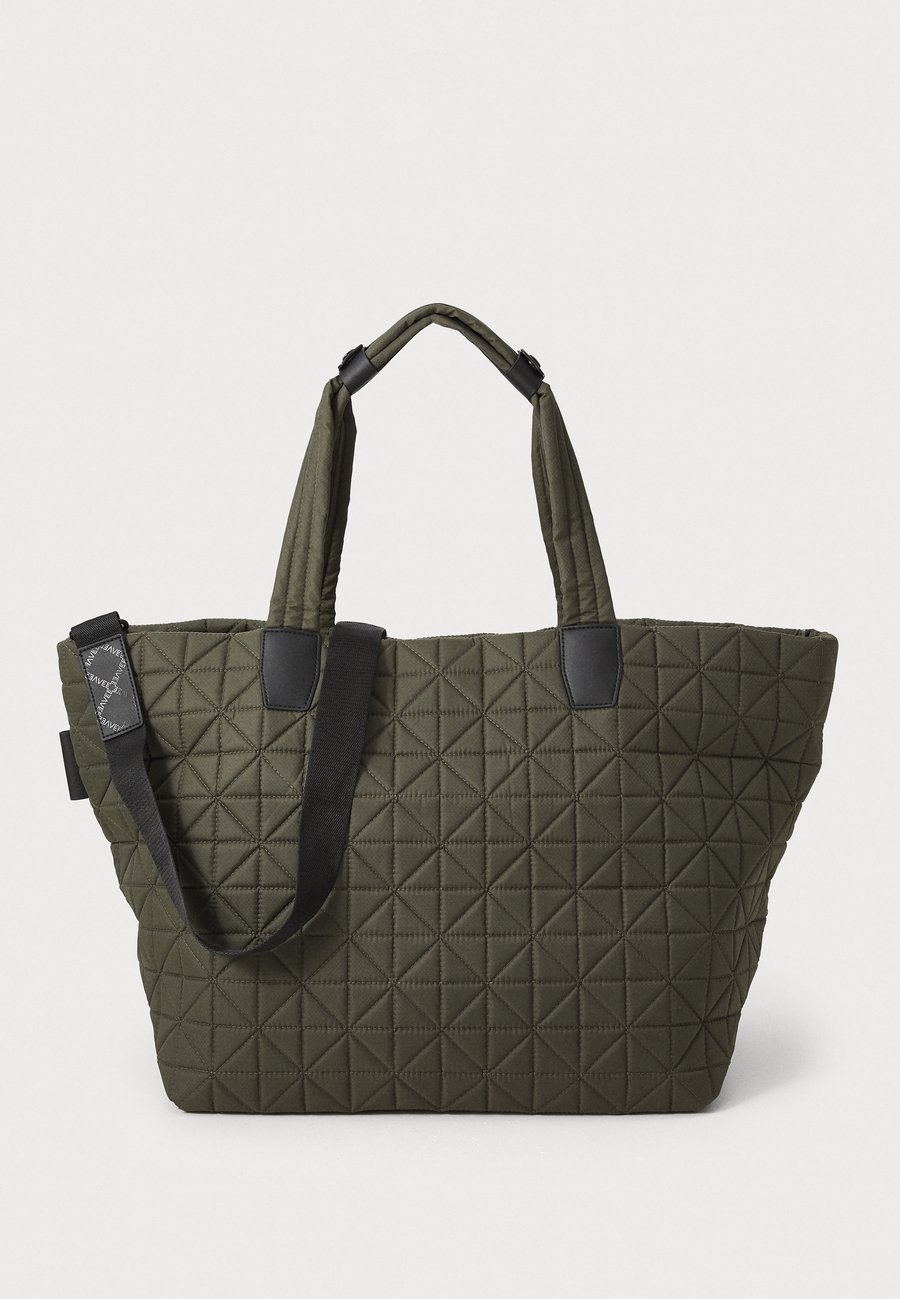 Сумка-шоппер Vee Collective WEEKENDER OLIVE, Green/Black/Dark Green
Сумка-шоппер Vee Collective WEEKENDER OLIVE, Green/Black/Dark Green