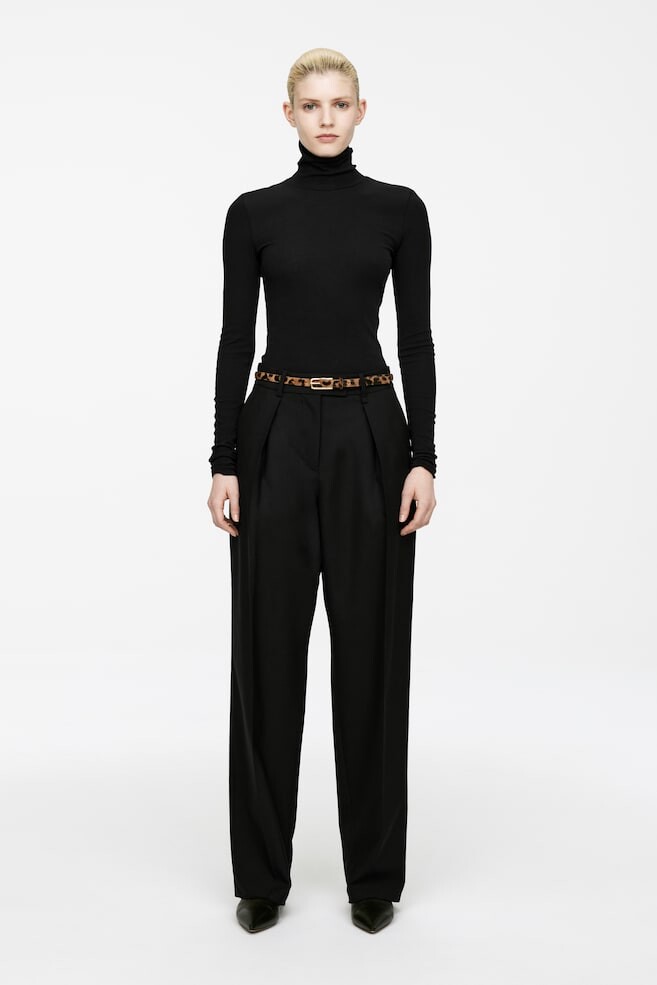 Элегантные брюки с высокой талией Arket, черный
Элегантные брюки с высокой талией Arket, черный