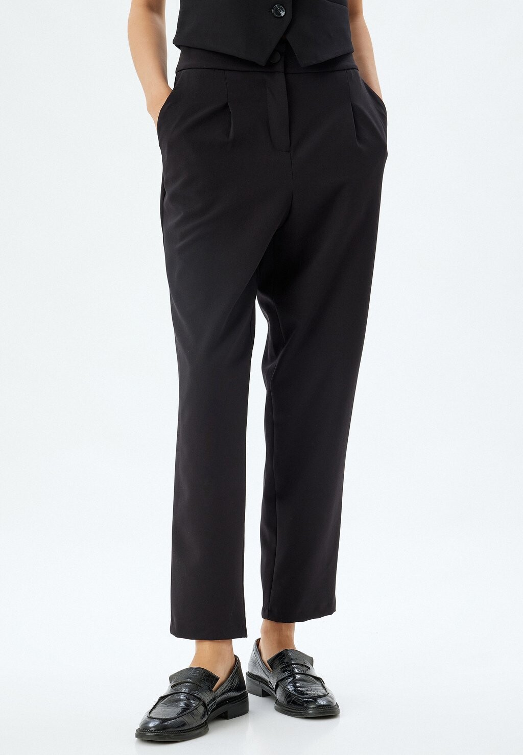 Брюки CARROT CUT Koton, черный
Брюки CARROT CUT Koton, черный