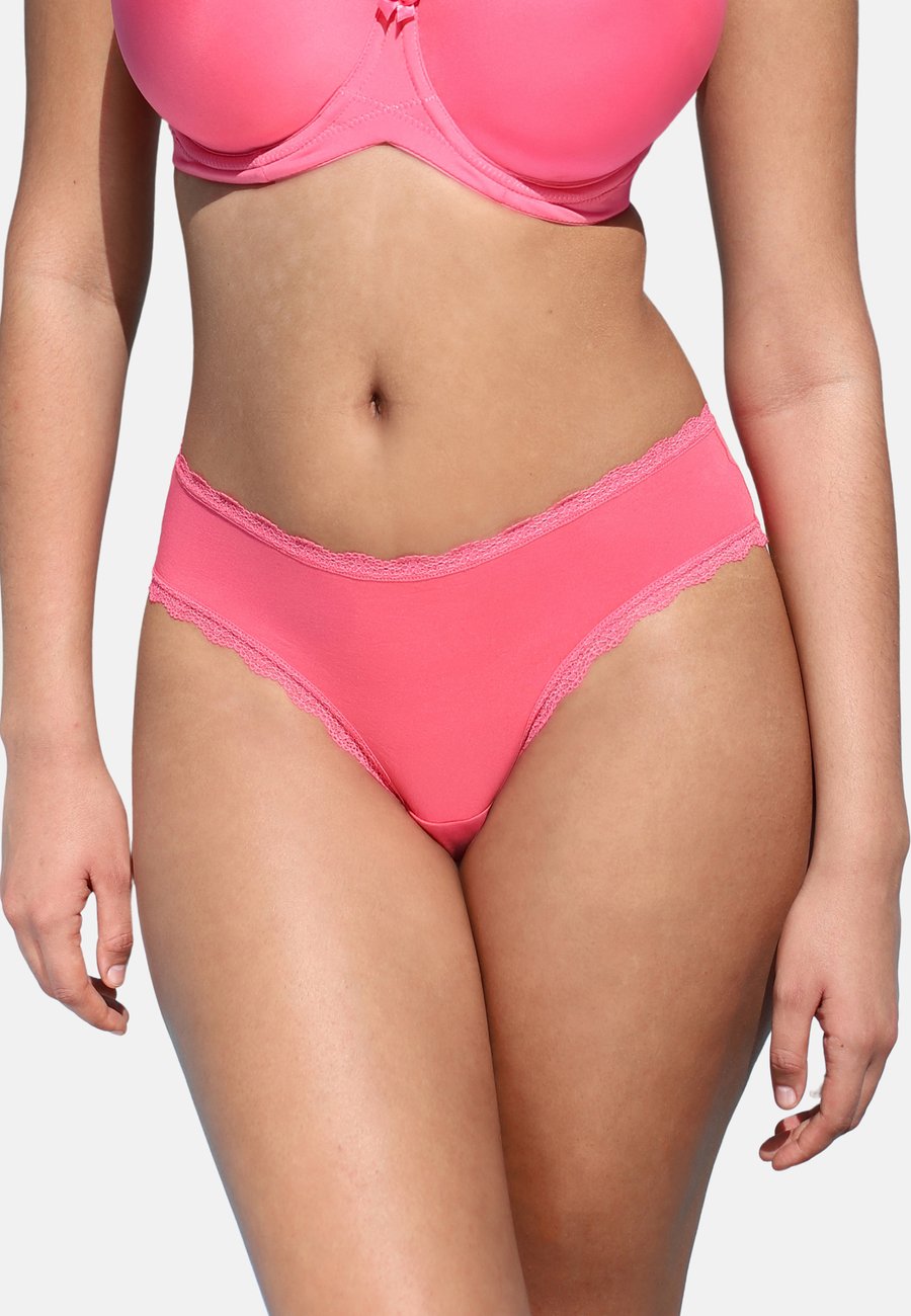 Трусы SugarShape STRING BASIC, Flamingo/Pink
Трусы SugarShape STRING BASIC, Flamingo/Pink
