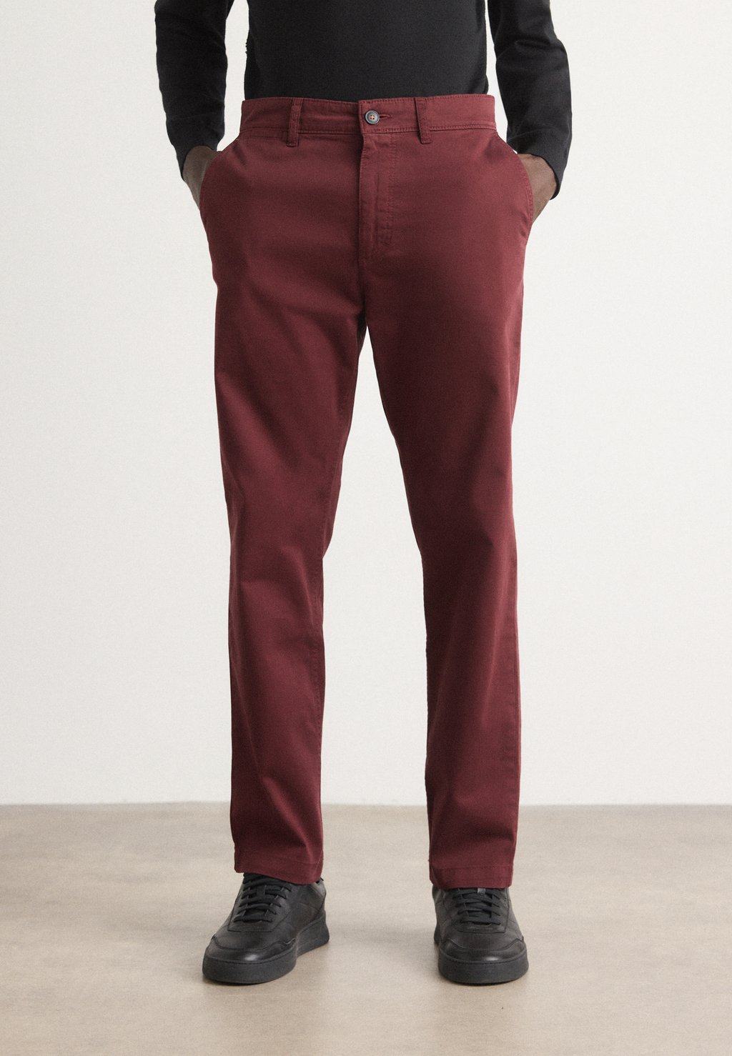 Чиносы REGULAR BOSS, темно-красный
Чиносы REGULAR BOSS, темно-красный