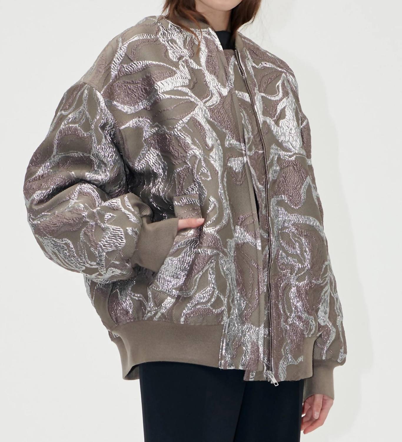 Объемный бомбер в сером цвете STINE GOYA, серый 
Объемный бомбер в сером цвете STINE GOYA, серый