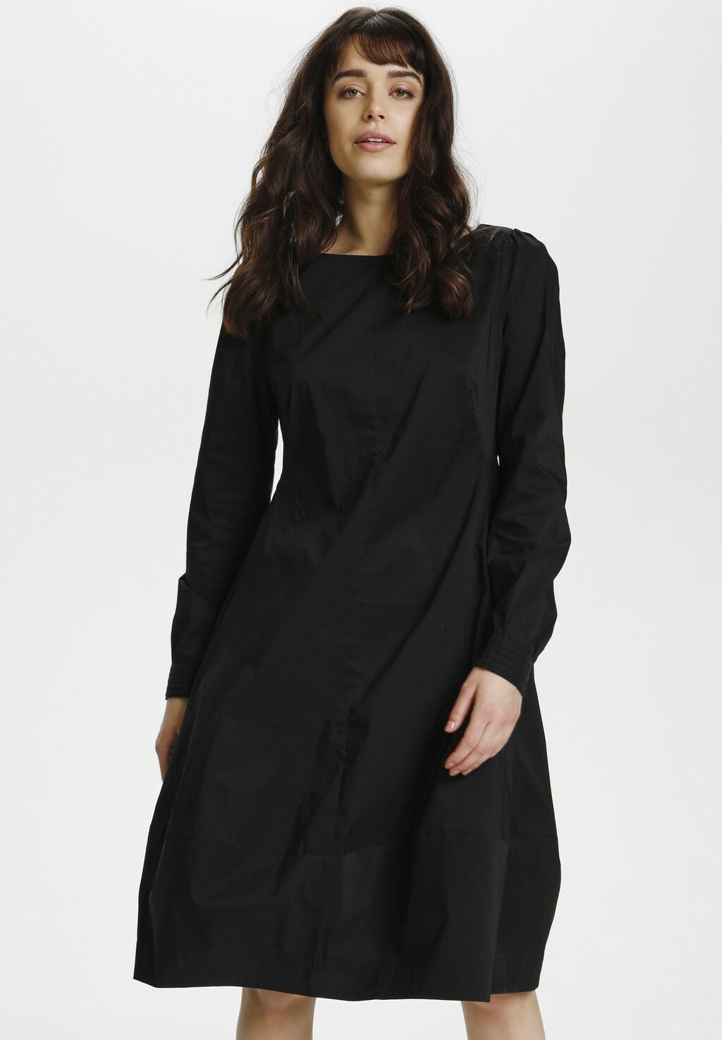 Летнее платье Culture, черный
Летнее платье Culture, черный