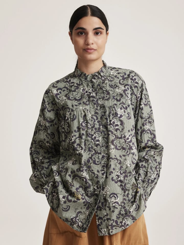 Рубашка Arienne в цвете CARGO GREEN Odd Molly
Рубашка Arienne в цвете CARGO GREEN Odd Molly