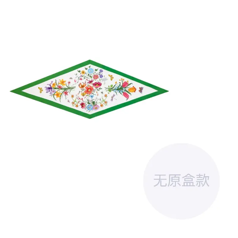 Шелковый шарф с принтом в диагональ GUCCI, белый/зеленый
Шелковый шарф с принтом в диагональ GUCCI, белый/зеленый