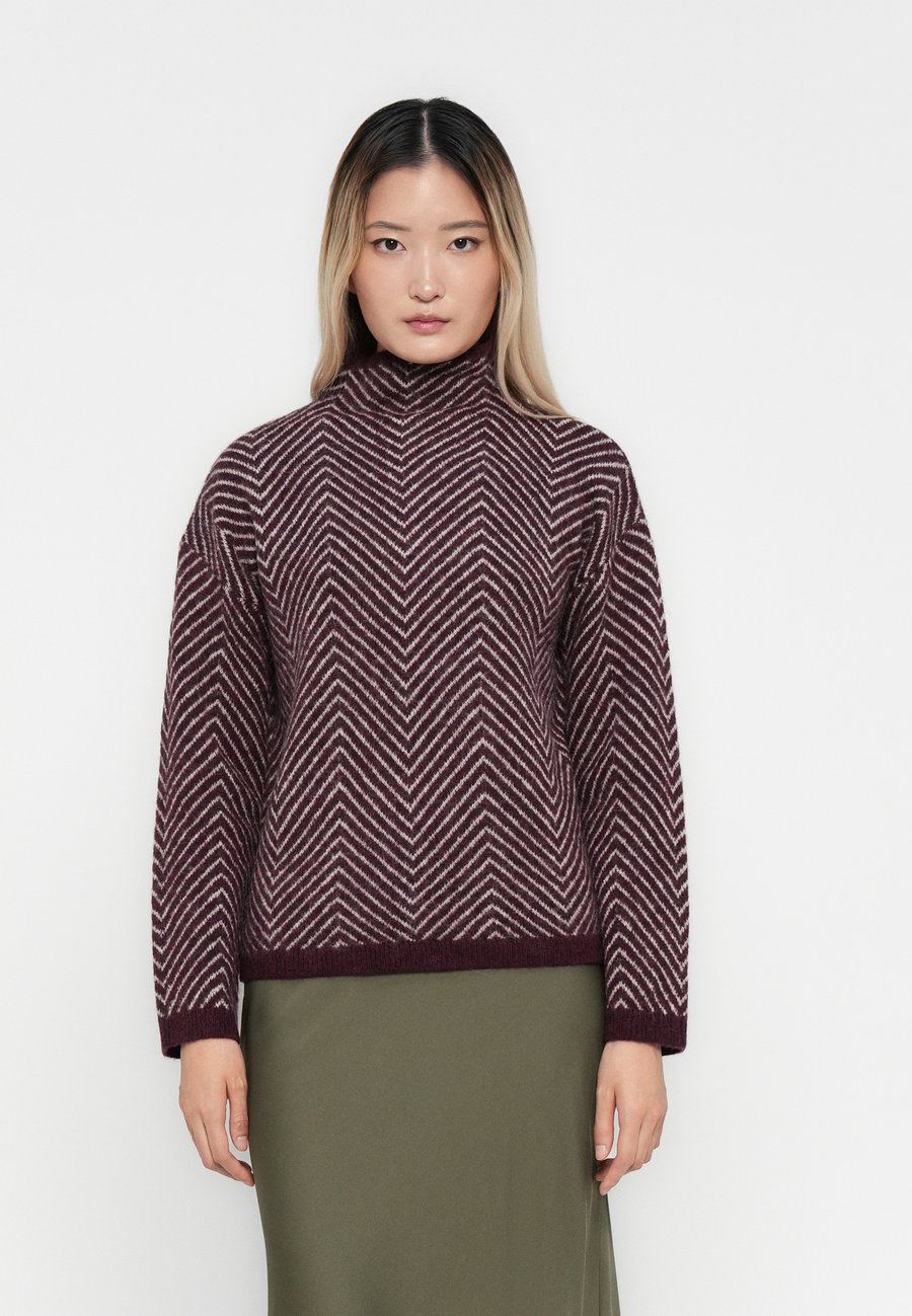 Джемпер Selected Femme SLFLULU HERRINGBONE HIGH NECK, Fig/Birch/Green
Джемпер Selected Femme SLFLULU HERRINGBONE HIGH NECK, Fig/Birch/Green