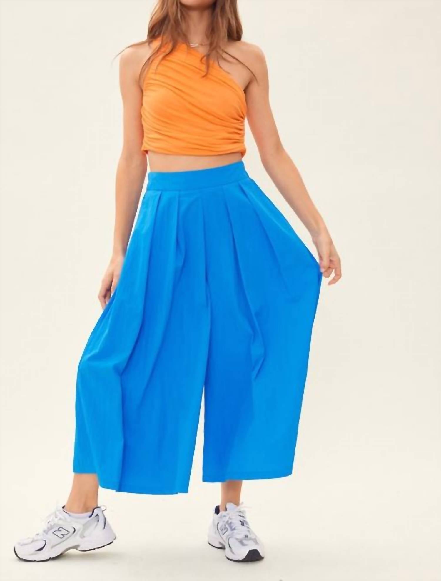 Широкие брюки-палаццо в цвете океан блю Idem Ditto, синий
Широкие брюки-палаццо в цвете океан блю Idem Ditto, синий