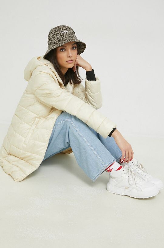 Чемпионская куртка Champion, бежевый
Чемпионская куртка Champion, бежевый