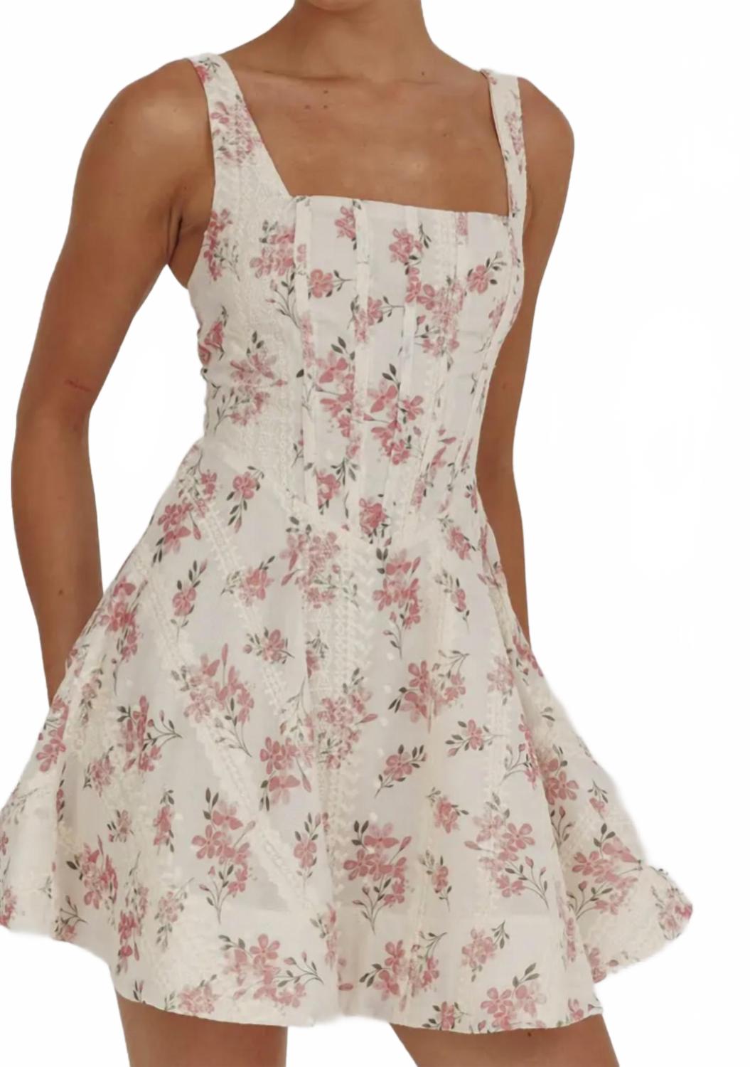 One & Only Мини-платье Ferguson приталенного силуэта с расклешенной юбкой, красное
One & Only Мини-платье Ferguson приталенного силуэта с расклешенной юбкой, красное