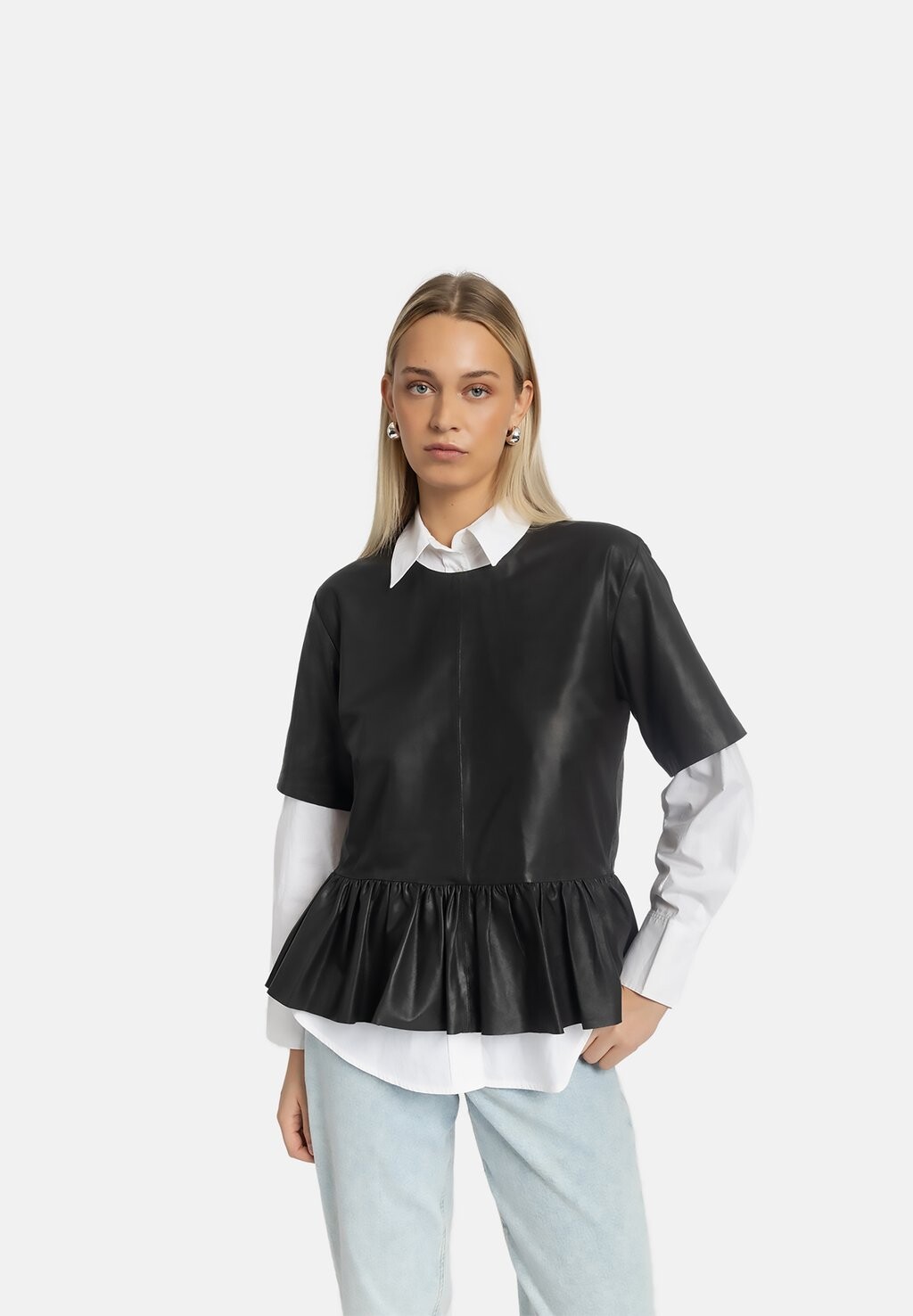 Блуза HAWA RE:DESIGNED, черный
Блуза HAWA RE:DESIGNED, черный