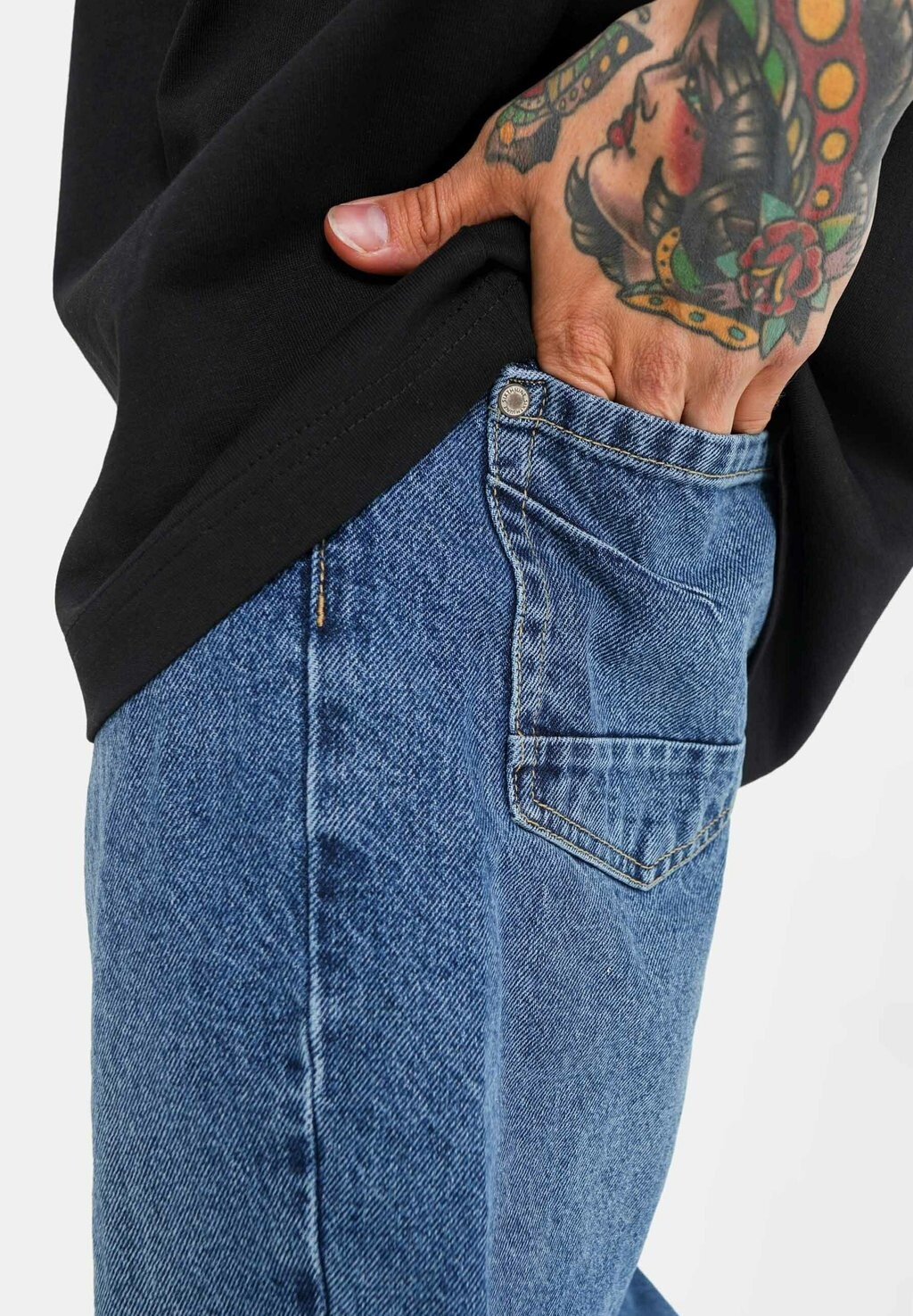 Прямые джинсы RELAXED LIGHT Sixth June, темно-синий
Прямые джинсы RELAXED LIGHT Sixth June, темно-синий