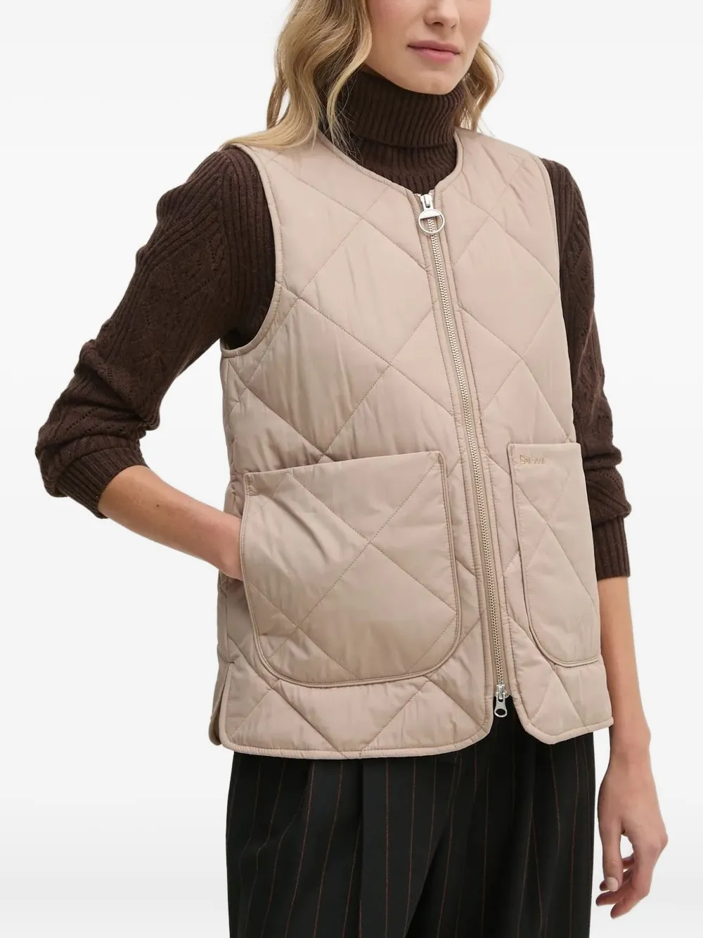 Стеганый жилет с ромбовидным узором Barbour, нейтральный
Стеганый жилет с ромбовидным узором Barbour, нейтральный