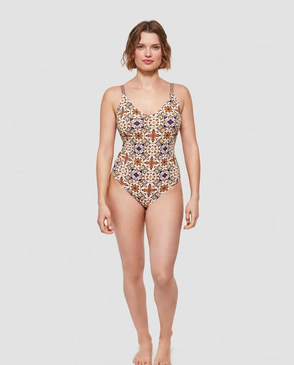 Женский купальник больших размеров с эффектом утяжки без косточек Gisela, мультиколор
Женский купальник больших размеров с эффектом утяжки без косточек Gisela, мультиколор