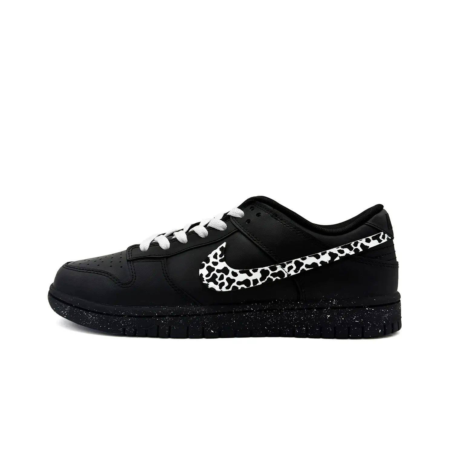 Nike Dunk Black White Spot Leather Low top Skateboard Shoes мужские бело-черные
Nike Dunk Black White Spot Leather Low top Skateboard Shoes мужские бело-черные