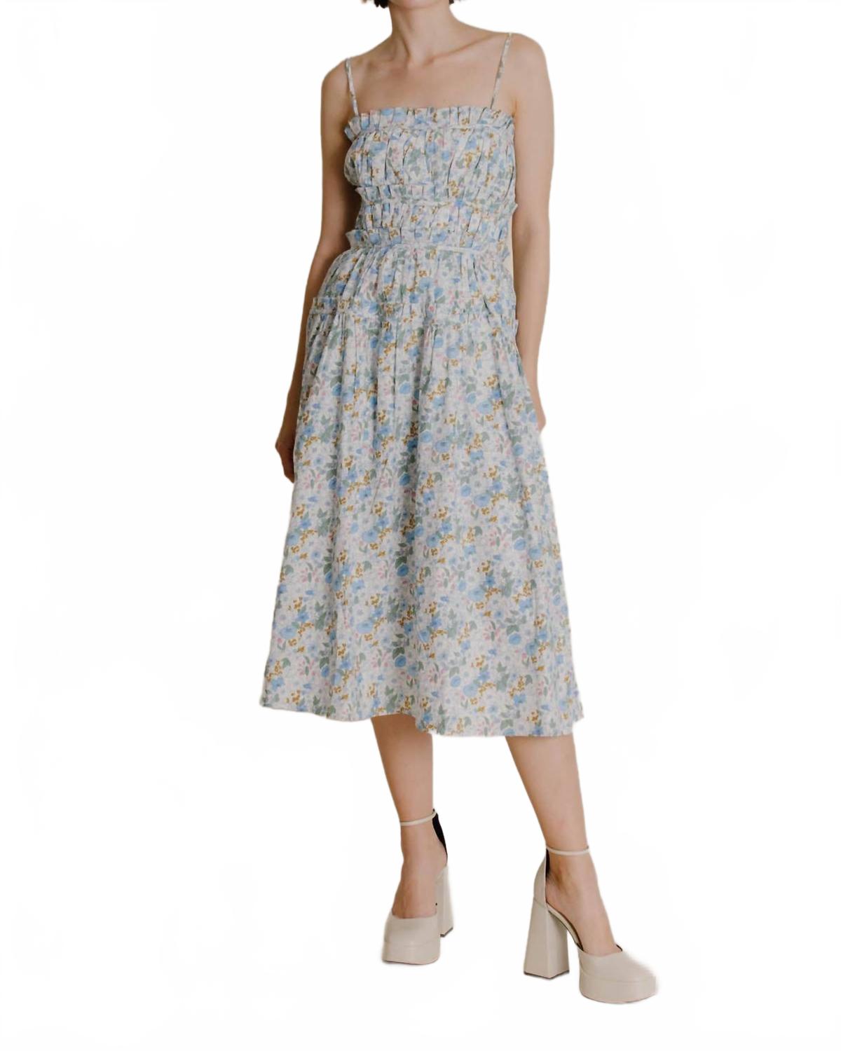 Платье миди с корсетом и оборками синего цвета Aureum, синий
Платье миди с корсетом и оборками синего цвета Aureum, синий