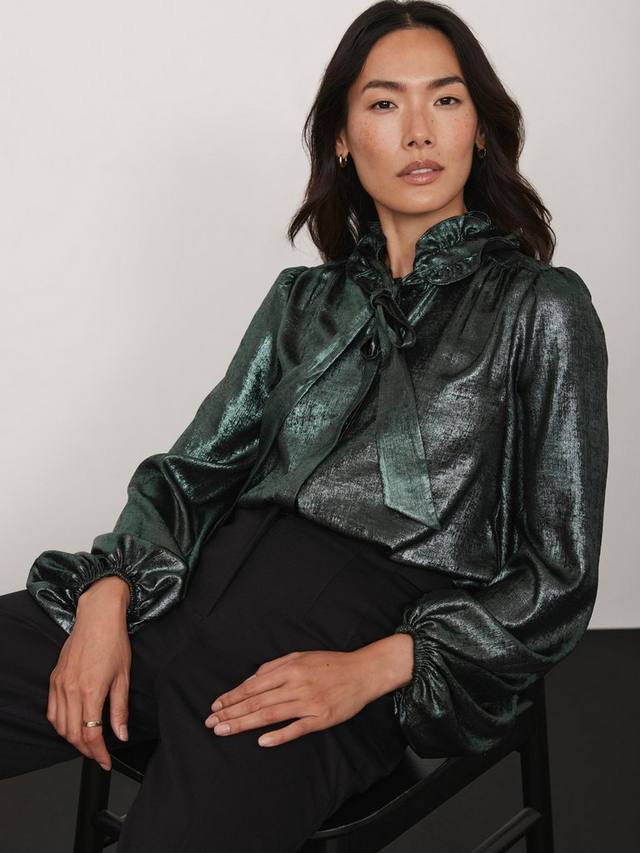 Блузка с длинными рукавами и бантом Mint Velvet
Блузка с длинными рукавами и бантом Mint Velvet