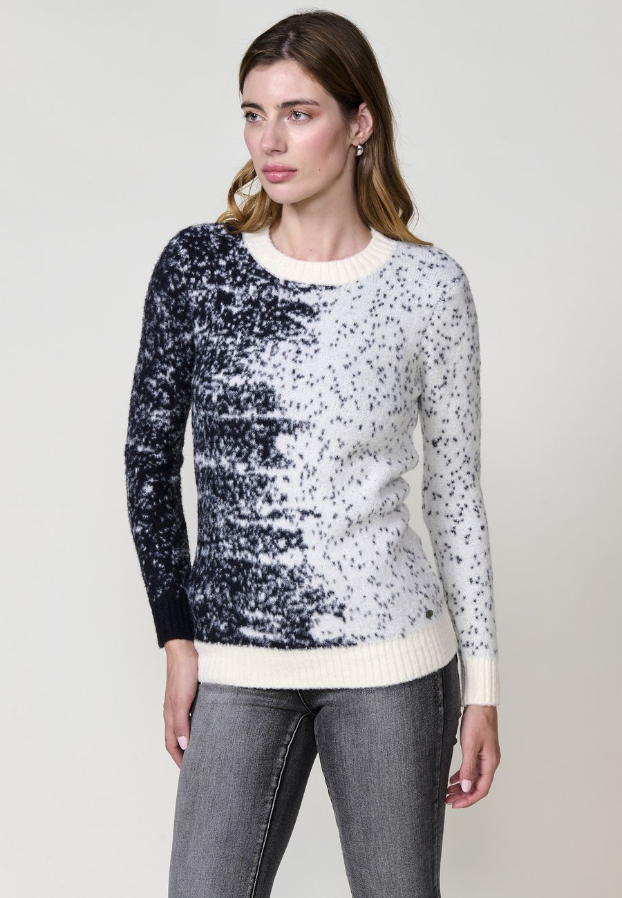 Джемпер Koroshi Jumper, Black
Джемпер Koroshi Jumper, Black