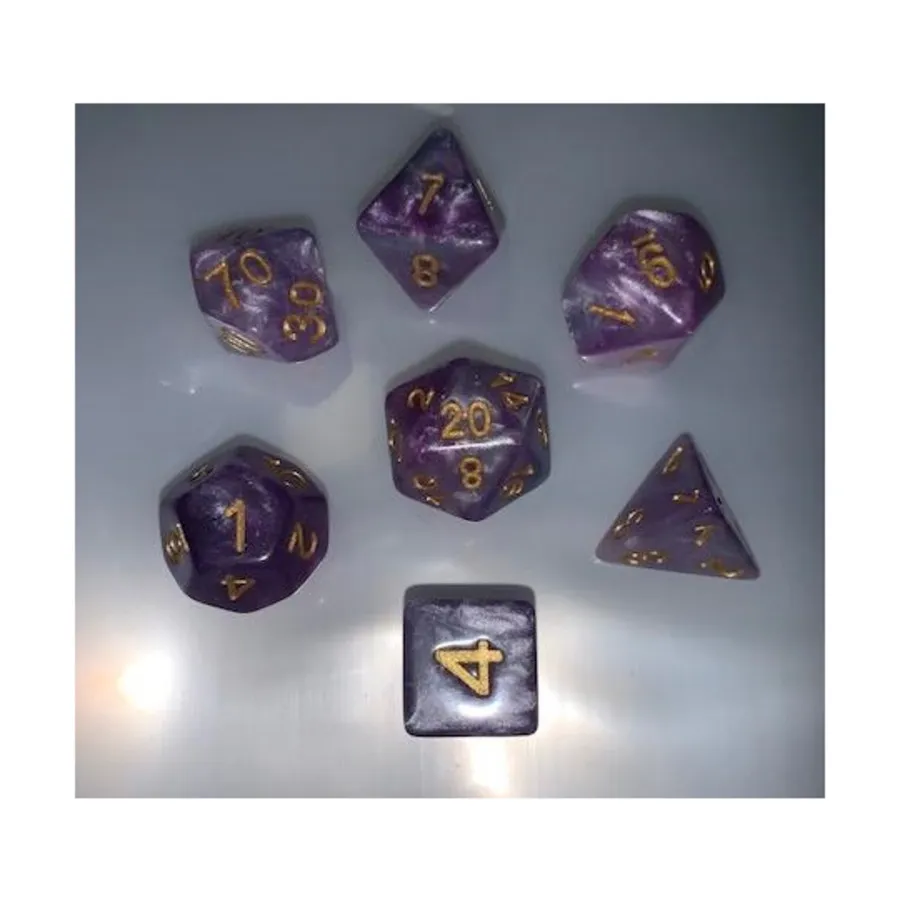 Поли-набор «Лаванда с золотом» (7), Resin Dice - Assorted (Metallic Dice Games)
Поли-набор «Лаванда с золотом» (7), Resin Dice - Assorted (Metallic Dice Games)
