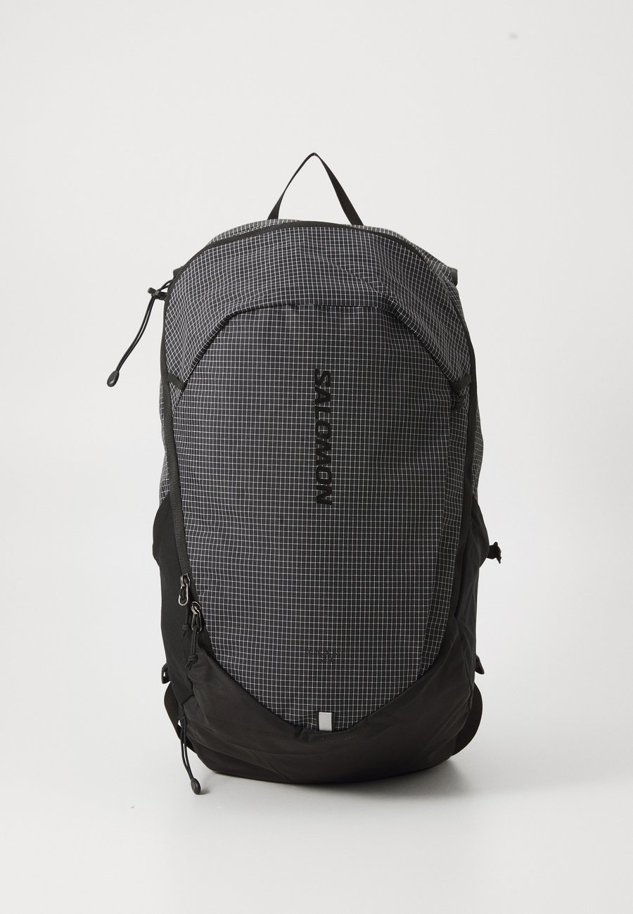 Рюкзак Salomon TRAILBLAZER 20 COMMUTER UNISEX, Black
Рюкзак Salomon TRAILBLAZER 20 COMMUTER UNISEX, Black