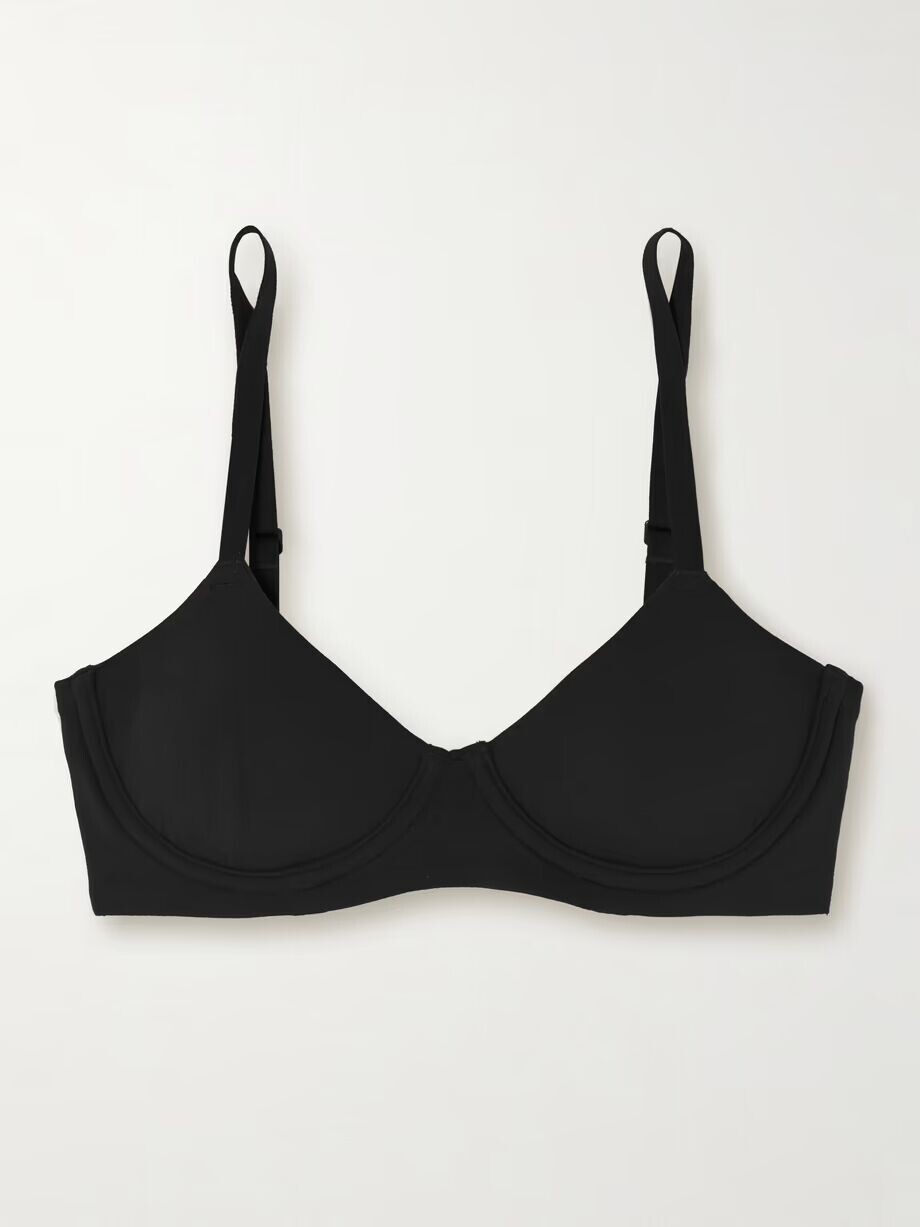 Бюстгальтер-полукольца подходит всем Skims, черный
Бюстгальтер-полукольца подходит всем Skims, черный