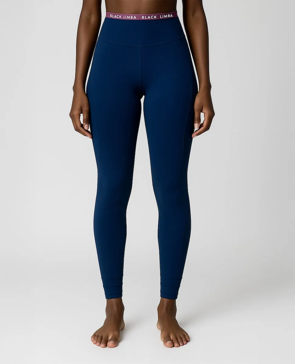 Женские спортивные леггинсы с высокой поддержкой и укороченным дизайном Black Limba, темно-синий
Женские спортивные леггинсы с высокой поддержкой и укороченным дизайном Black Limba, темно-синий