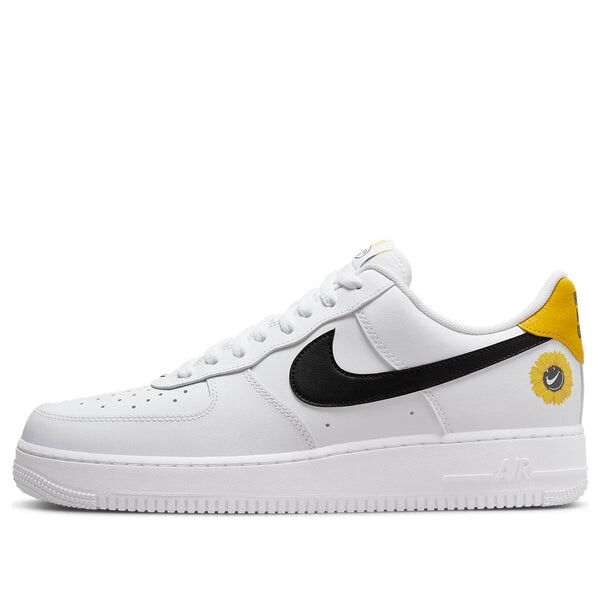 Кроссовки air force 1 '07 lv8 2 'have a day' Nike, белый
Кроссовки air force 1 '07 lv8 2 'have a day' Nike, белый