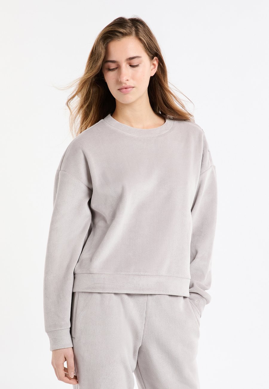 Пижамный топ Etam JORENN, Light Grey
Пижамный топ Etam JORENN, Light Grey