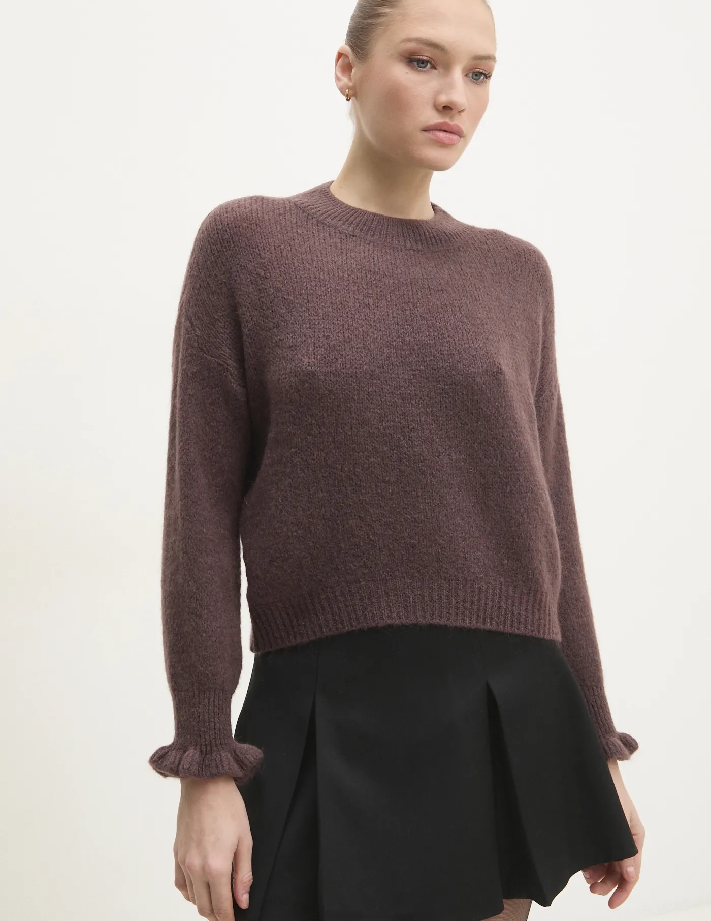 Свитер из смесовой шерсти Answear Lab, коричневый
Свитер из смесовой шерсти Answear Lab, коричневый