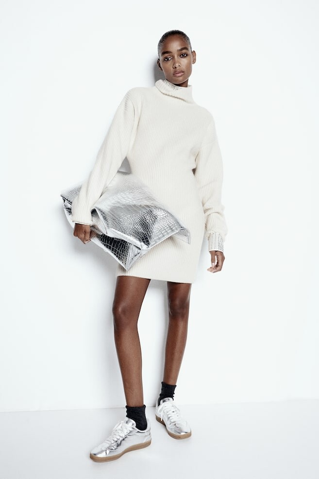 Платье водолазка из микса кашемира H&M, бежевый
Платье водолазка из микса кашемира H&M, бежевый