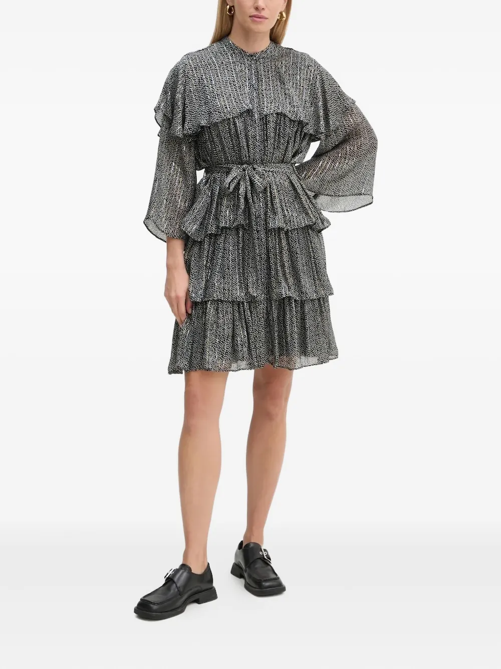 Платье мини со складками и оборками Bruuns Bazaar, черный
Платье мини со складками и оборками Bruuns Bazaar, черный