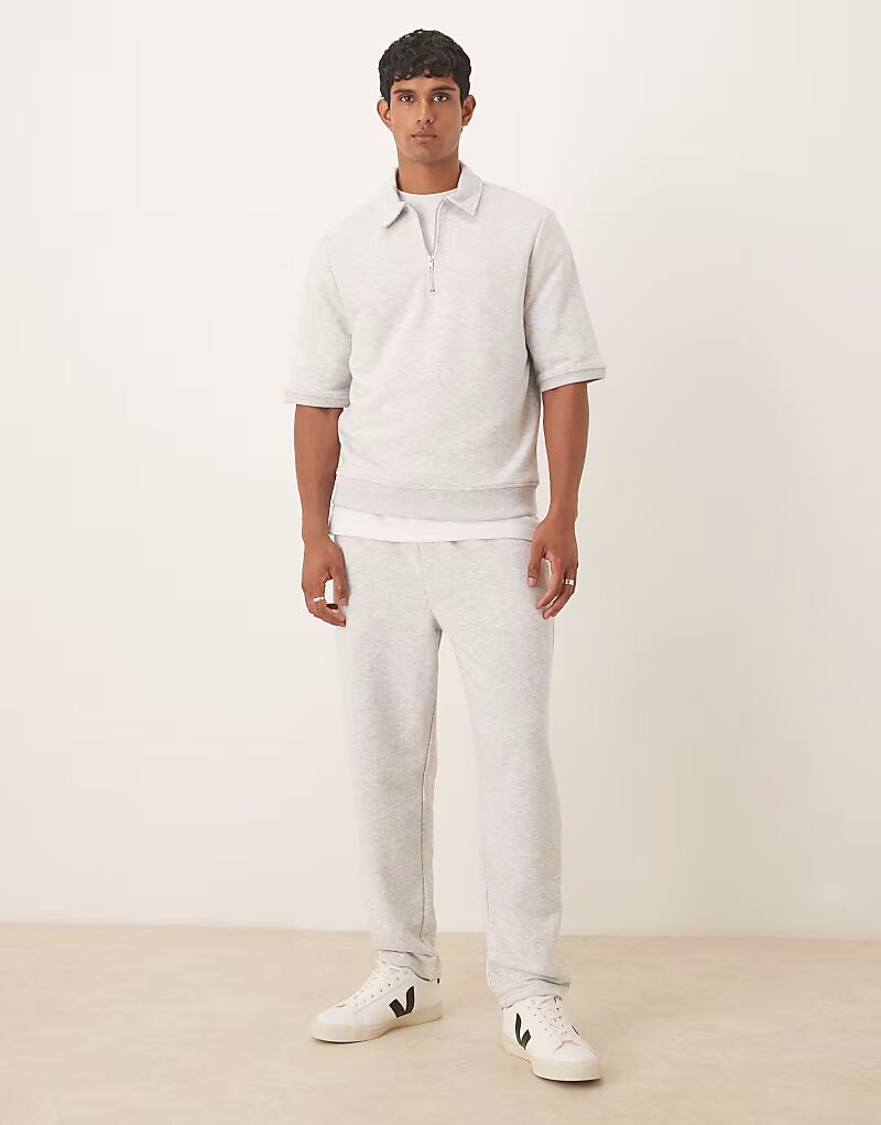 Зауженные книзу брюки-джоггеры с окантовкой по бокам, серого меланжевого цвета Asos Design
Зауженные книзу брюки-джоггеры с окантовкой по бокам, серого меланжевого цвета Asos Design