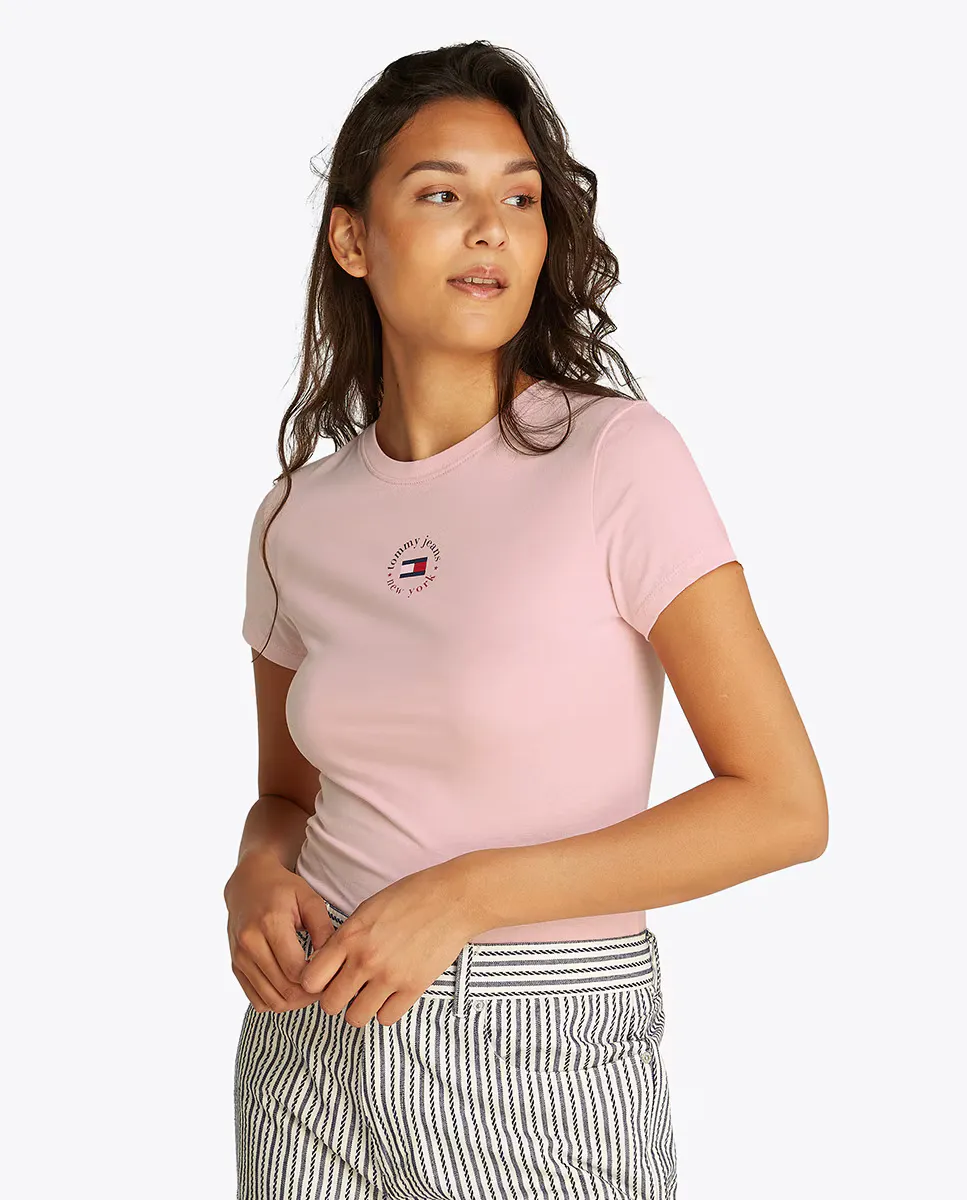 Женская футболка облегающего кроя с короткими рукавами Tommy Jeans, цвет Rosa claro
Женская футболка облегающего кроя с короткими рукавами Tommy Jeans, цвет Rosa claro
