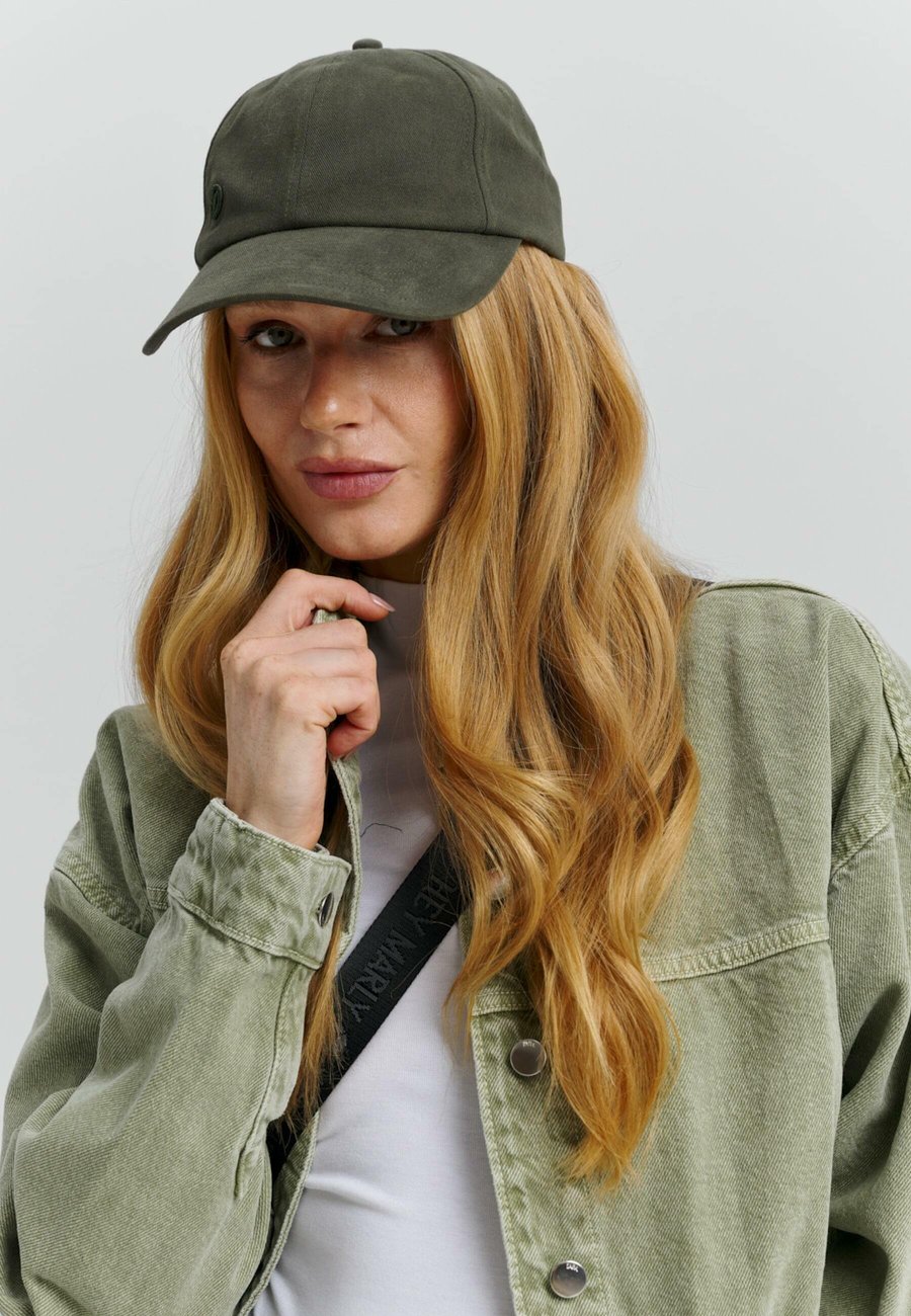 Бейсболка Hey Marly SIGNATURE CAP, Forest/Evergreen
Бейсболка Hey Marly SIGNATURE CAP, Forest/Evergreen