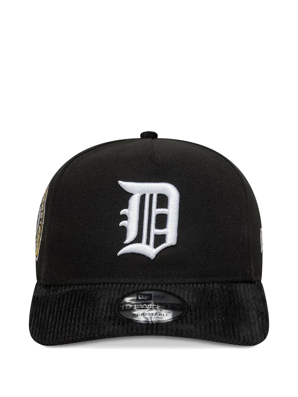 Кепка 19Twenty с вельветовым козырьком New Era Cap, черный
Кепка 19Twenty с вельветовым козырьком New Era Cap, черный