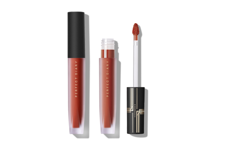 Набор косметики для женщин PERFECT DIARY
Набор косметики для женщин PERFECT DIARY