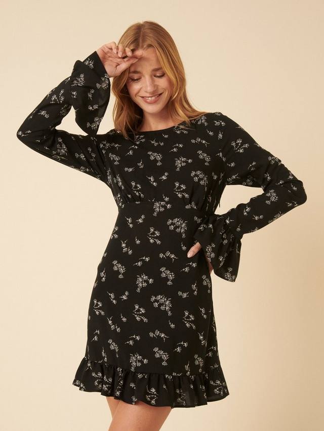 Платье-мини Bella Flare Cuff Floral с содержанием LENZING ECOVERO Viscose Nobody's Child
Платье-мини Bella Flare Cuff Floral с содержанием LENZING ECOVERO Viscose Nobody's Child