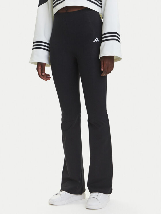 Расклешенные леггинсы Essentials Small Logo JD9961 Adidas, черный
Расклешенные леггинсы Essentials Small Logo JD9961 Adidas, черный