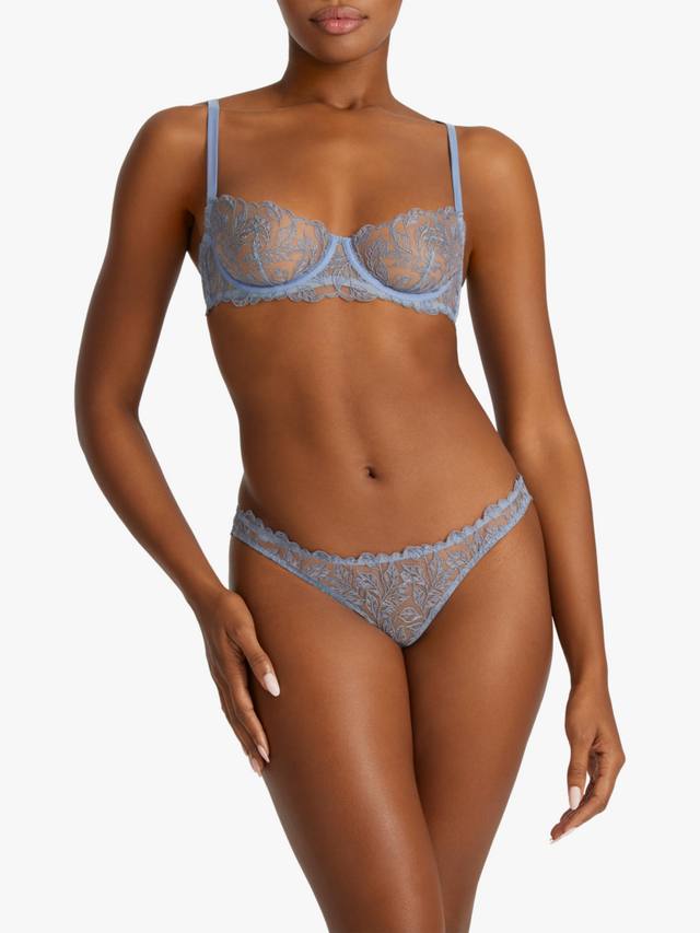 Трусики бразильяно Elandra Coco de Mer, Powder Blue
Трусики бразильяно Elandra Coco de Mer, Powder Blue