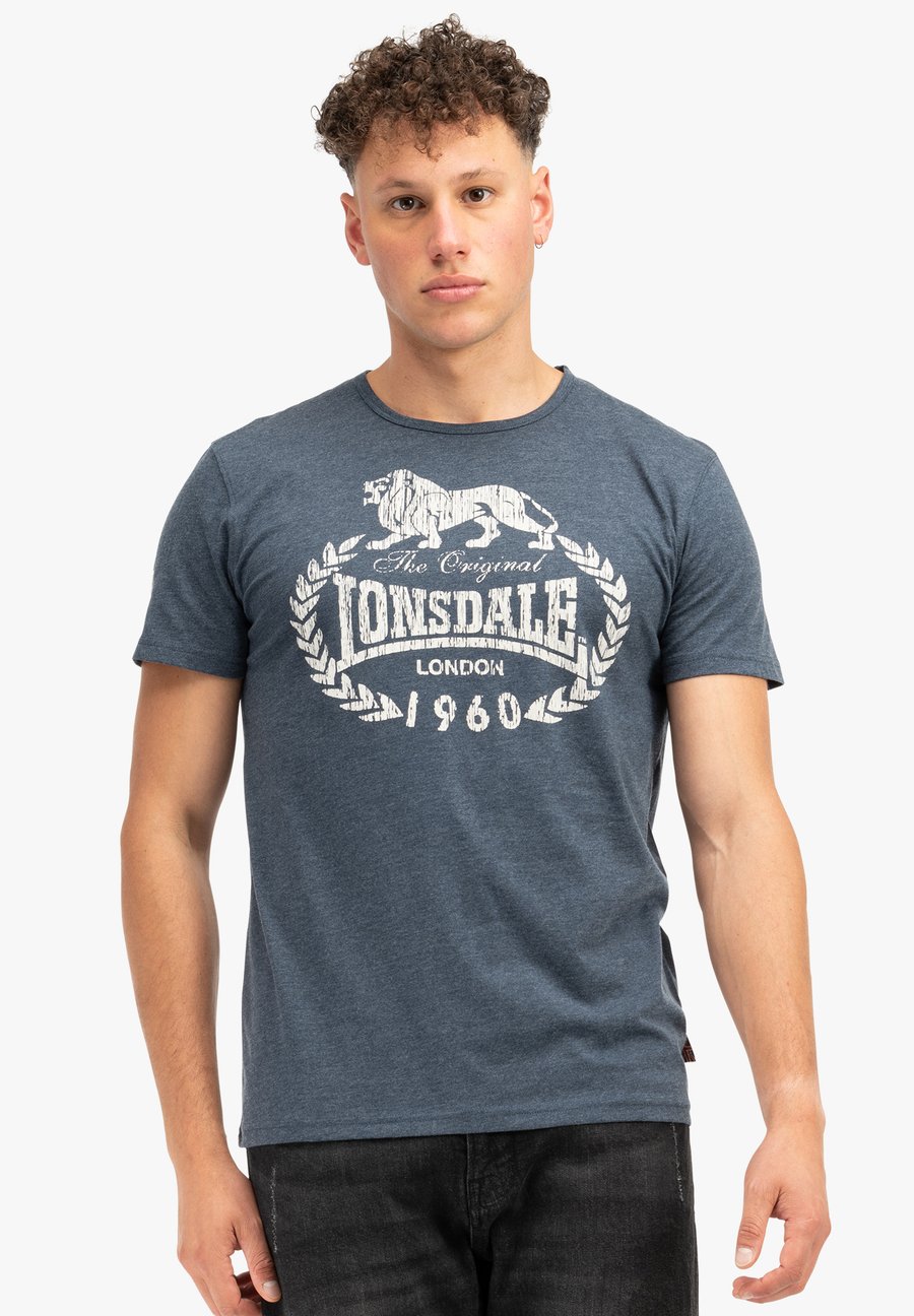 Футболка Lonsdale OLLIE, Marl Navy Ecru/Blue, Синий, Футболка Lonsdale OLLIE, Marl Navy Ecru/Blue
Футболка Lonsdale OLLIE, Marl Navy Ecru/Blue, Синий, Футболка Lonsdale OLLIE, Marl Navy Ecru/Blue