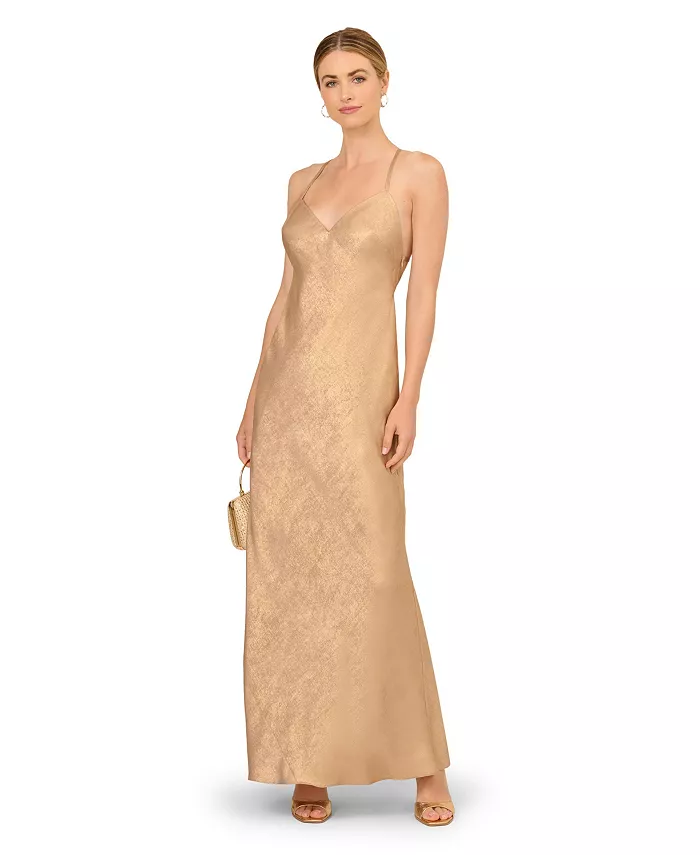 Женское шифоновое платье А-силуэта без рукавов с V-образным вырезом Adrianna
Женское шифоновое платье А-силуэта без рукавов с V-образным вырезом Adrianna